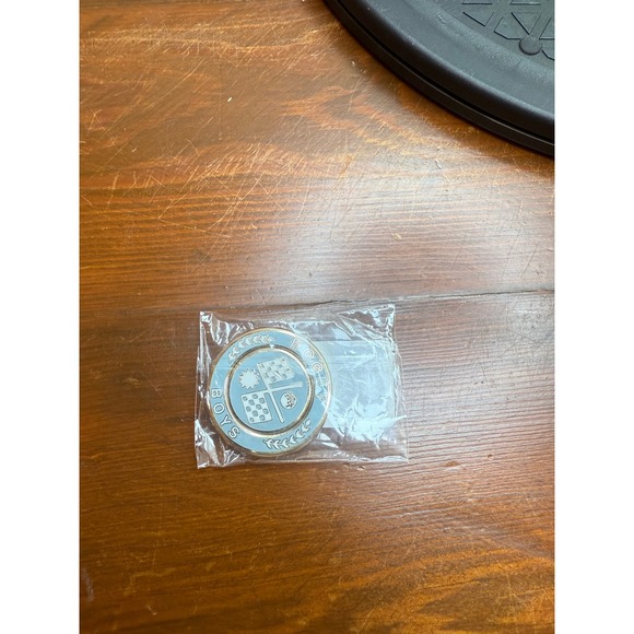 Bogey Boys Golf Ball Marker Baby Blue Checkered Flag Golfing Accessory NWT - Picture 1 of 4
